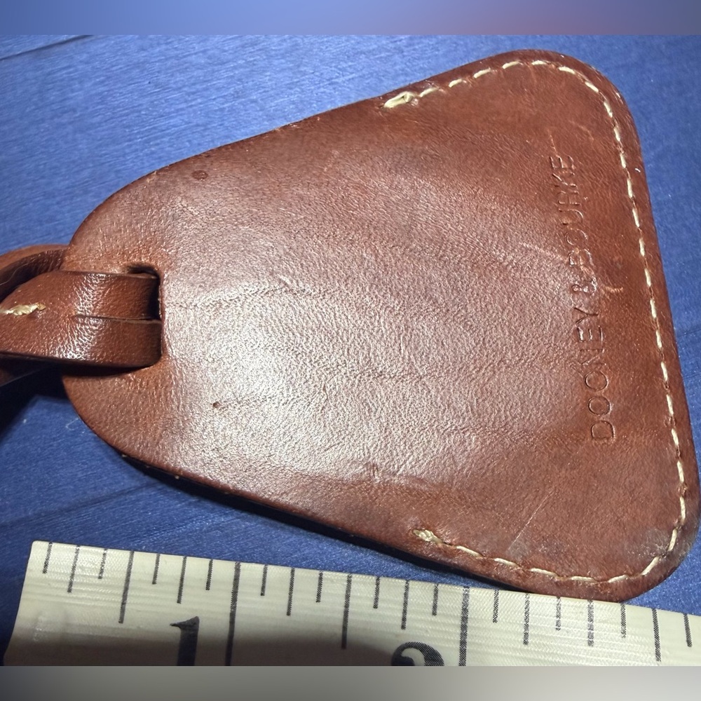DOONEY & BOURKE LEATHER TRIANGLE SHIELD ID KEY FOB BAG CHARM KEYCHAIN LARGE
